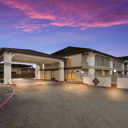 Surestay Hotel By Best Western Deer Park Ngoại thất bức ảnh