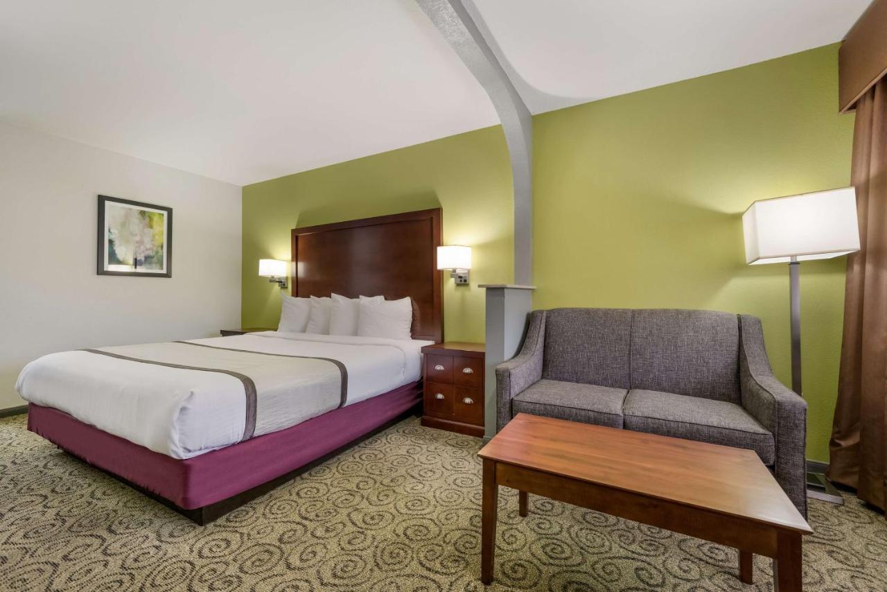Surestay Hotel By Best Western Deer Park Ngoại thất bức ảnh