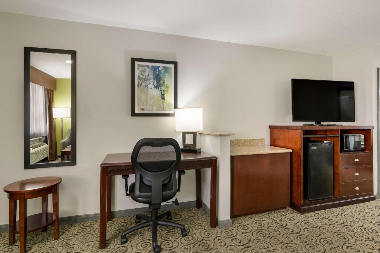 Surestay Hotel By Best Western Deer Park Ngoại thất bức ảnh